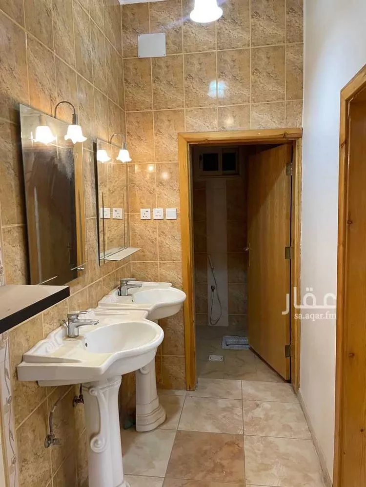 شقة للإيجار في شارع حاطب ابن عمرو ، حي ذلالة ، خميس مشيط ، خميس مشيط