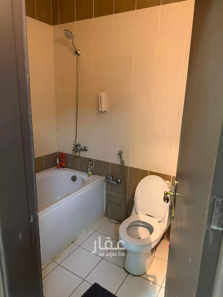 شقة للبيع في شارع صفاقس, حي غرناطة, مدينة الرياض, منطقة الرياض صورة 2