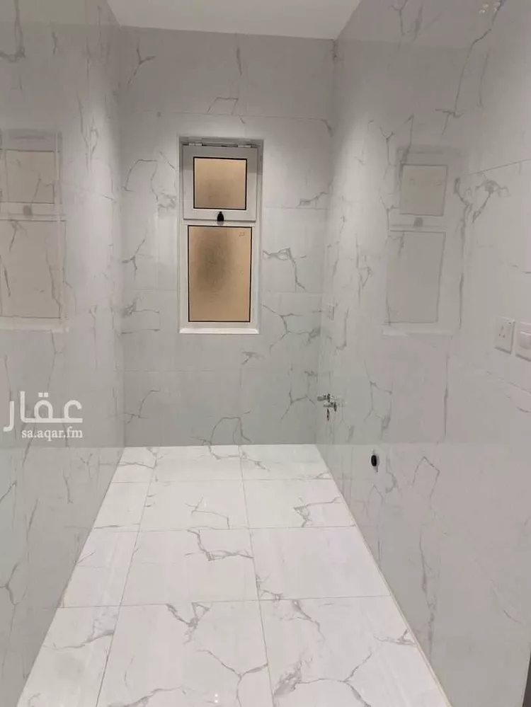 فيلا للبيع في شارع المقداد بن عمرو, حي الشراع, مدينة الخبر, المنطقة الشرقية 15