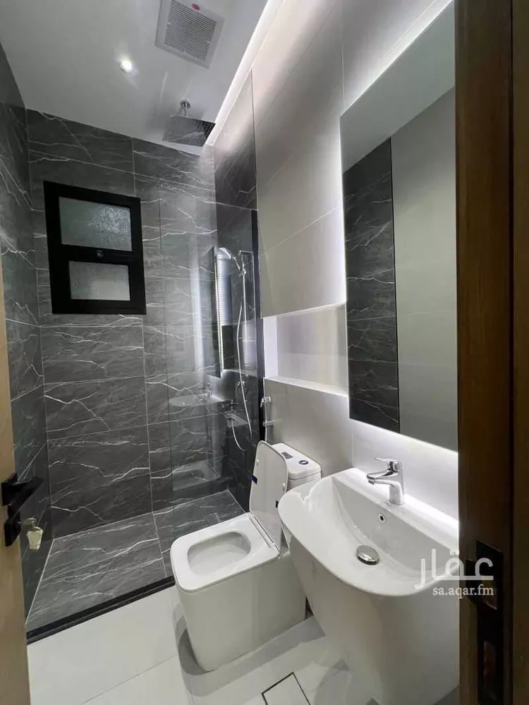 شقة للبيع في شارع محمد صالح ابو زناد, حي الروضة, مدينة جدة, منطقة مكة المكرمة