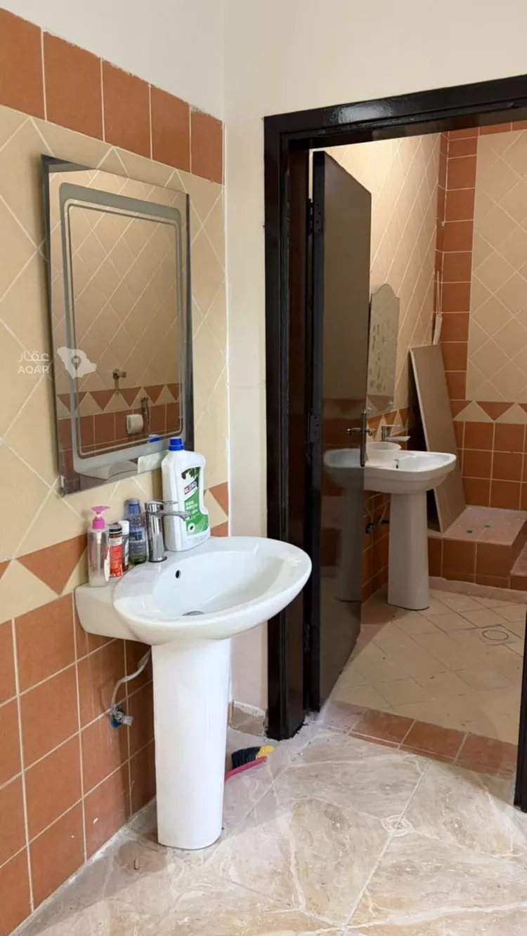 شقة للإيجار في شارع وادي الخضارم, حي بدر, مدينة الرياض, منطقة الرياض 4