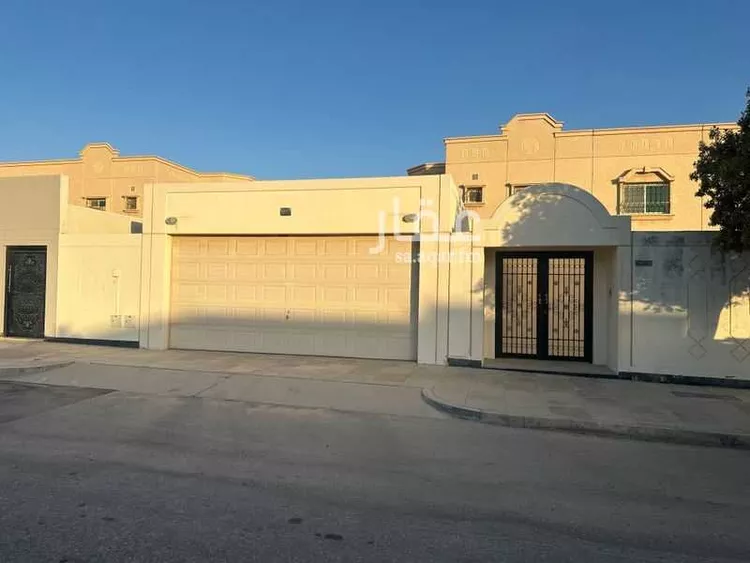 فيلا للبيع في شارع الخبر ٤, حي دارين, مدينة مدينه الجبيل الصناعيه, المنطقة الشرقية