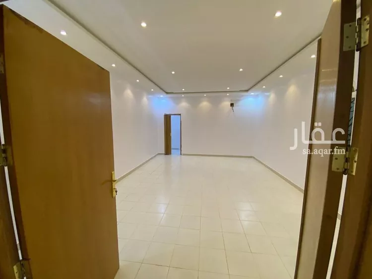 فيلا للبيع في شارع فضل الله بن عبدالله الطبري, حي الرمال, مدينة الرياض, منطقة الرياض 9