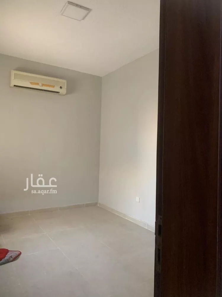 فيلا للبيع في شارع شبيجة العليا, حي الجنادرية, مدينة الرياض, منطقة الرياض صورة 5