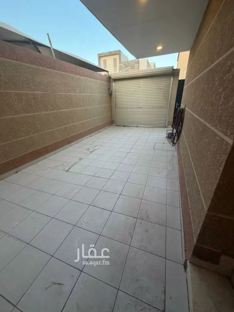 شقة للإيجار في شارع 2215098, حي الريان, مدينة عنيزة, منطقة القصيم صورة 2