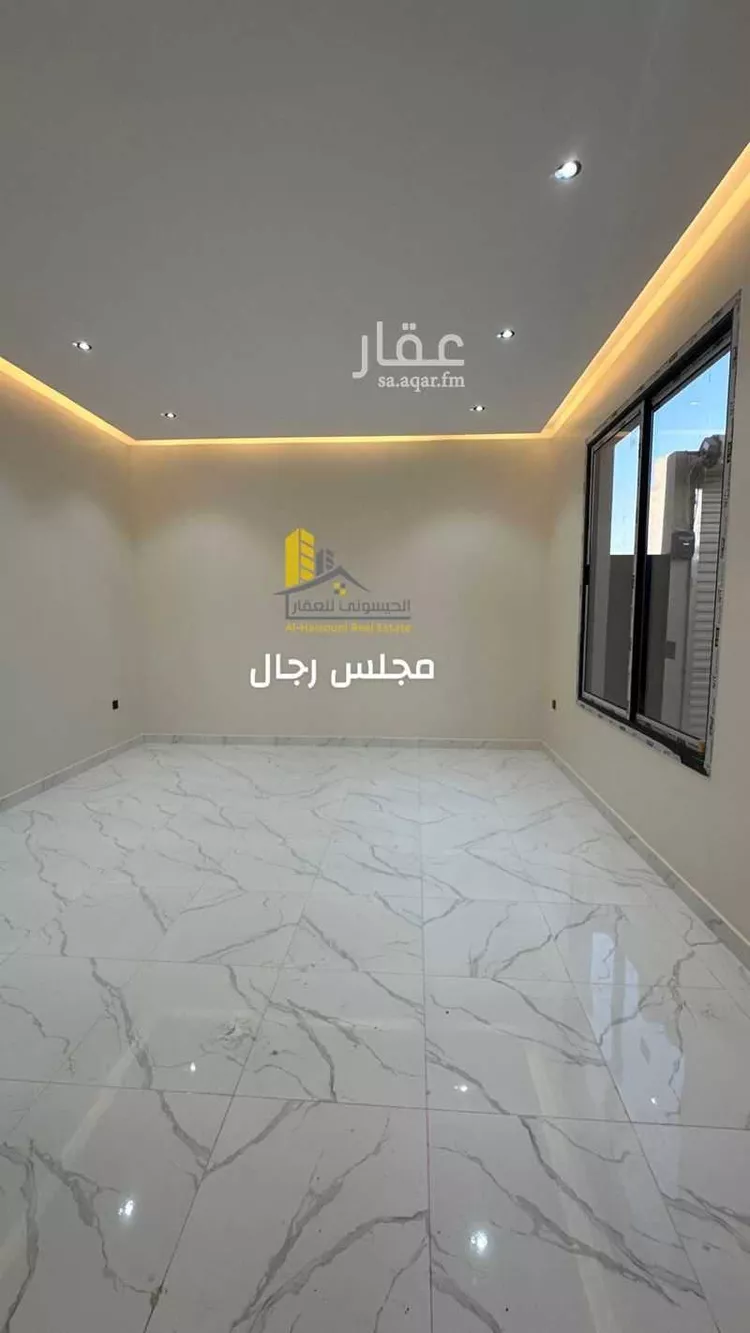 فيلا للبيع في شارع العام, حي الإزدهار, مدينة بريده, منطقة القصيم صورة 2