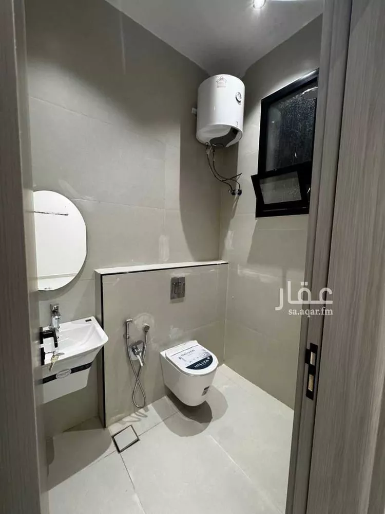 دور للبيع في شارع أنس بن سيرين, حي السعادة, مدينة الرياض, منطقة الرياض صورة 2