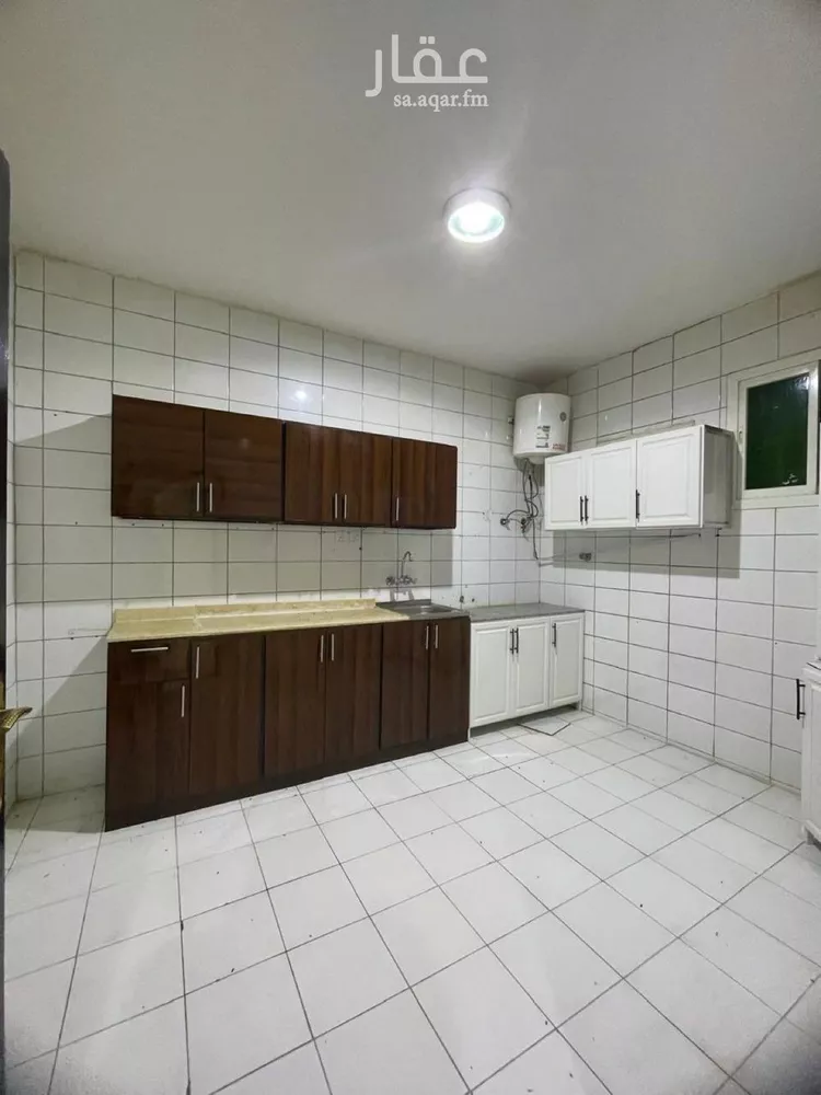 شقة للإيجار في شارع ابن تيمية, حي بدر, مدينة الرياض, منطقة الرياض صورة 3