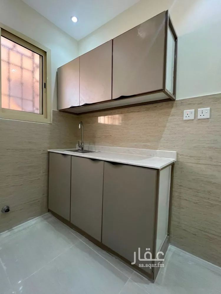 شقة للإيجار في شارع يثرب, حي بدر, مدينة الرياض, منطقة الرياض صورة 4