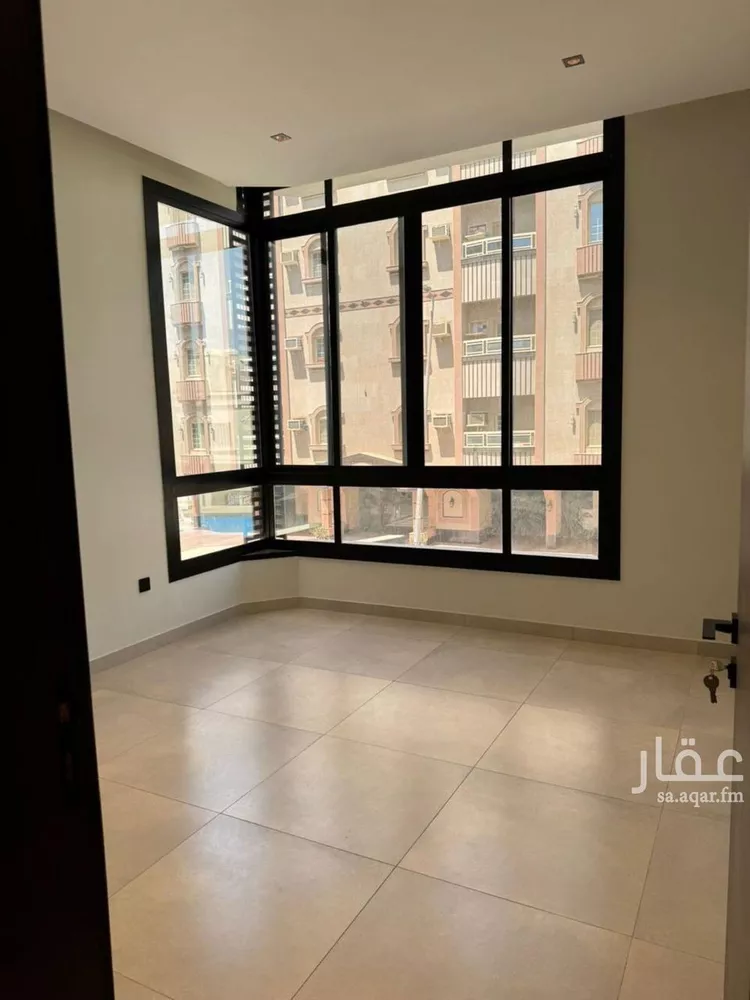 شقة للبيع في شارع فاطمة بنت سيرين, حي العزيزية, مدينة جدة, منطقة مكة المكرمة 8