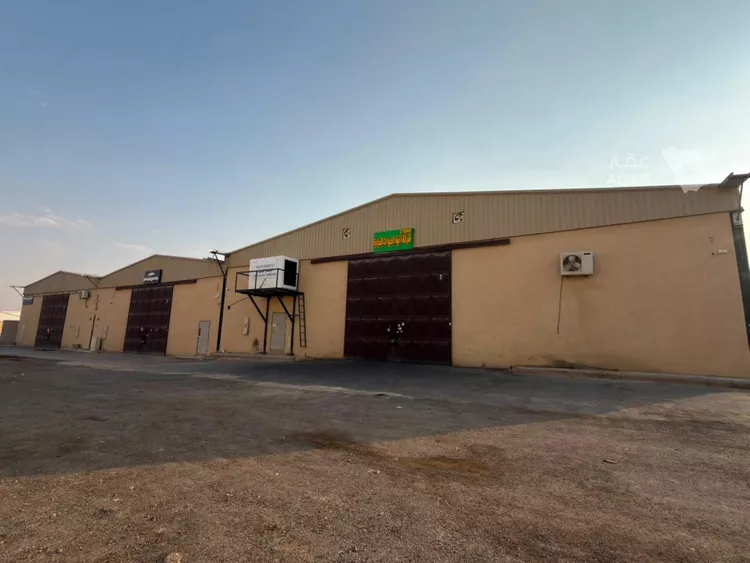 مستودع للبيع في شارع عبدالمنعم الغرناطي, حي الغنامية, مدينة الرياض, منطقة الرياض 3