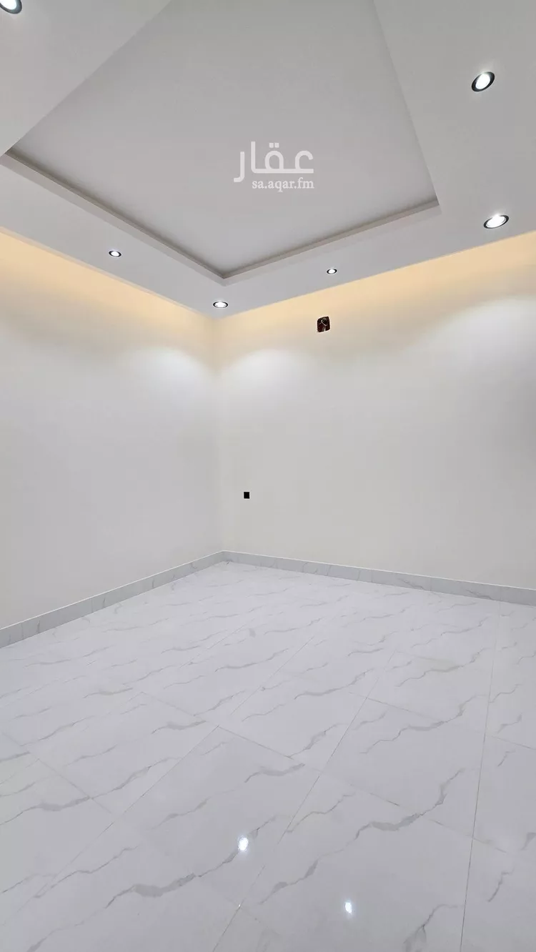 دور للبيع في شارع رقم 44, حي العزيزية, مدينة الرياض, منطقة الرياض صورة 3