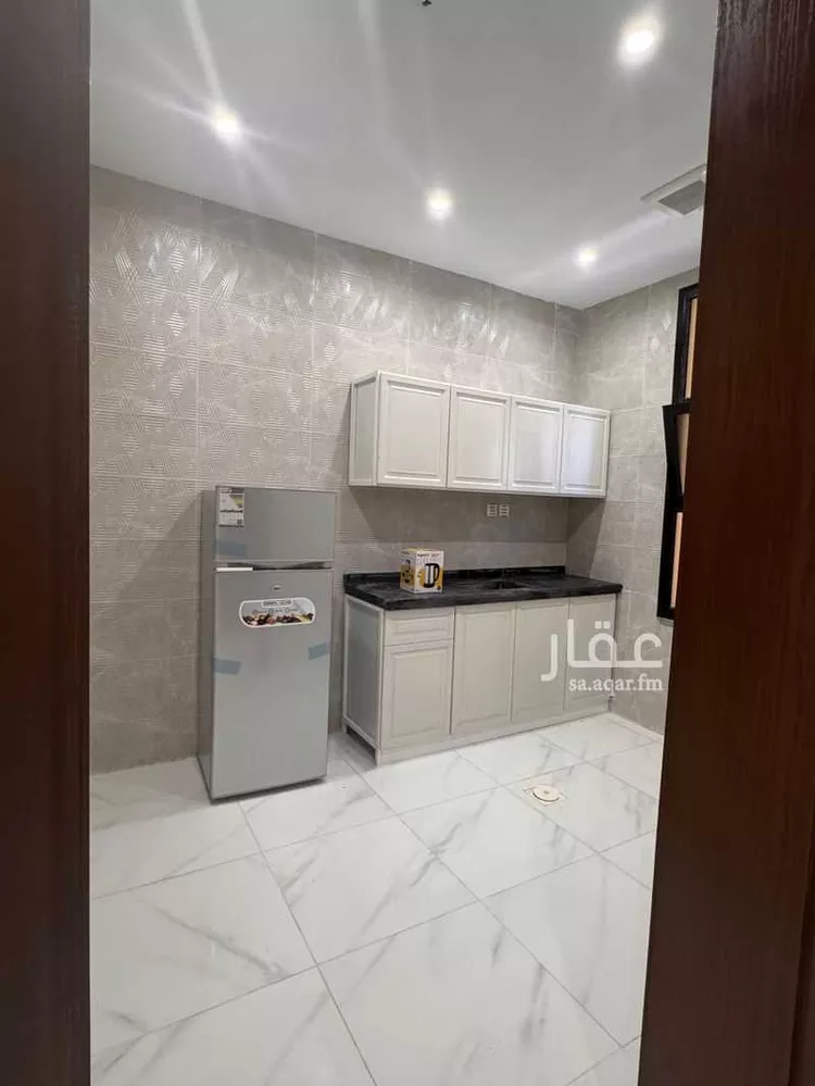 شقة للإيجار في شارع الفريق, حي العزيزية, مدينة جدة, منطقة مكة المكرمة صورة 3