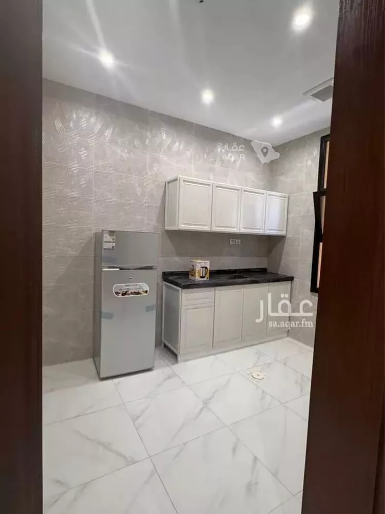 شقة للإيجار في شارع الفريق, حي العزيزية, مدينة جدة, منطقة مكة المكرمة 8