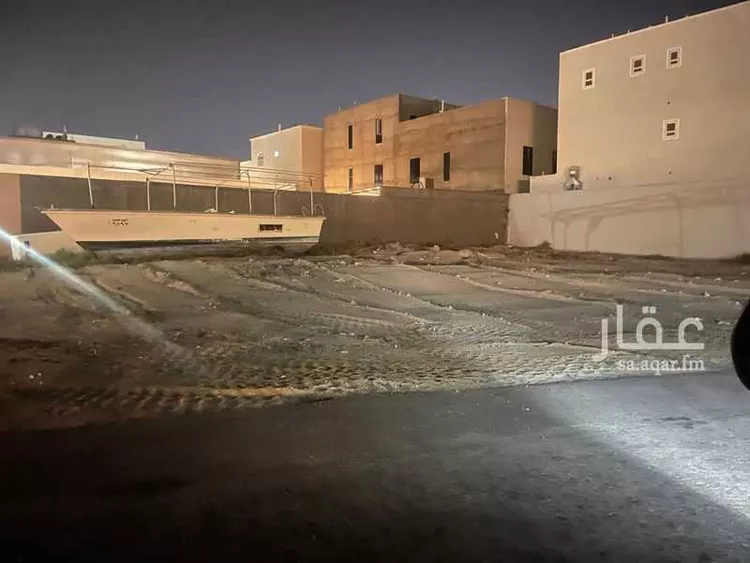 أرض للبيع في شارع المثيلة ، حي المرجان ، دارين ، القطيف