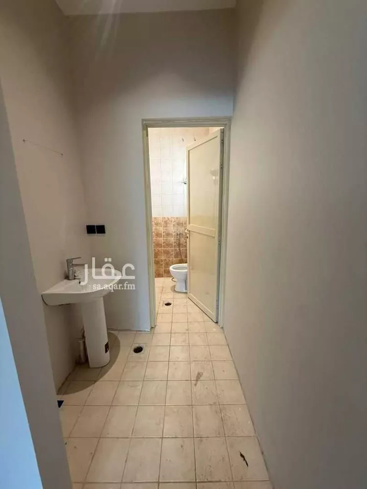 مكتب تجاري للإيجار في شارع رقم 346, حي الملقا, مدينة الرياض, منطقة الرياض