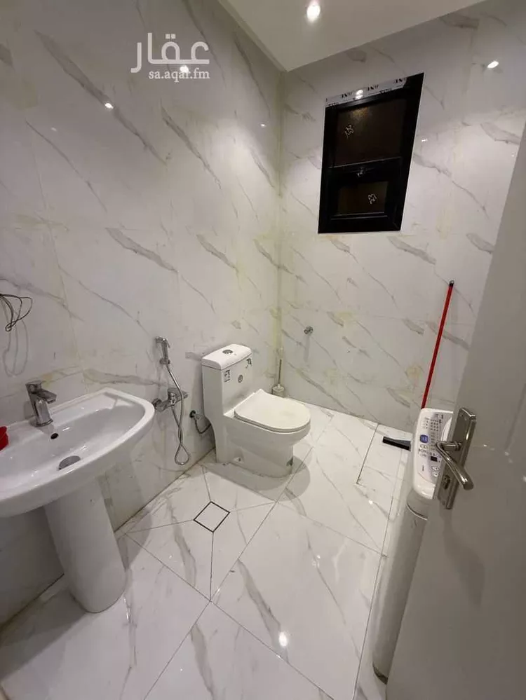 شقة للإيجار في شارع المدينه المنوره, حي العريجاء الغربي, مدينة الرياض, منطقة الرياض صورة 3