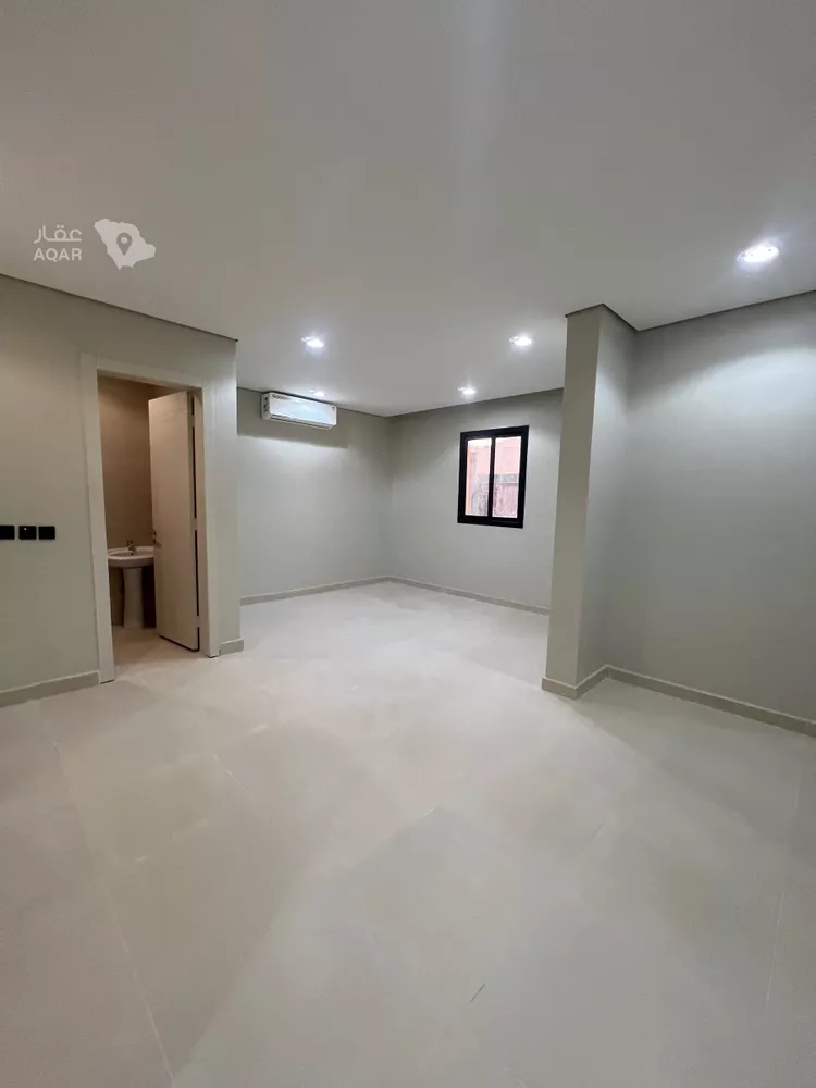 فيلا للبيع في شارع إبراهيم آل مبارك, حي الرمال, مدينة الرياض, منطقة الرياض 5