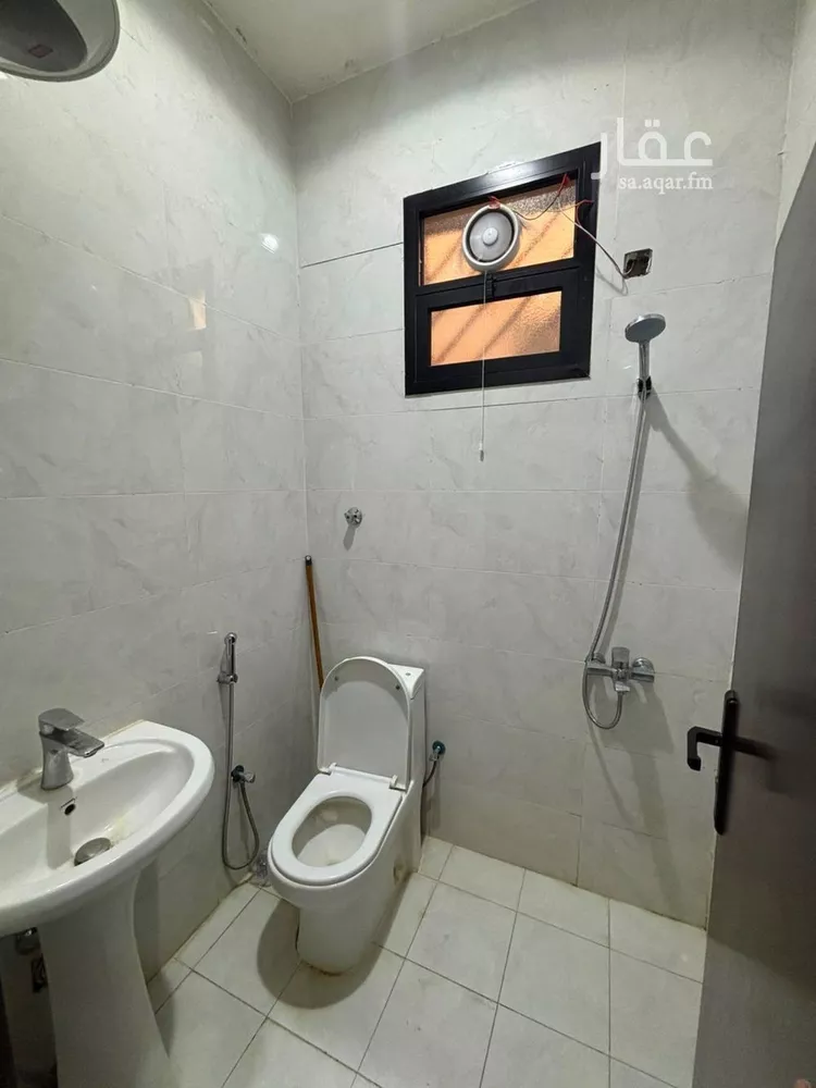 شقة للإيجار في شارع العزيزيه, حي العزيزية, مدينة الرياض, منطقة الرياض صورة 2