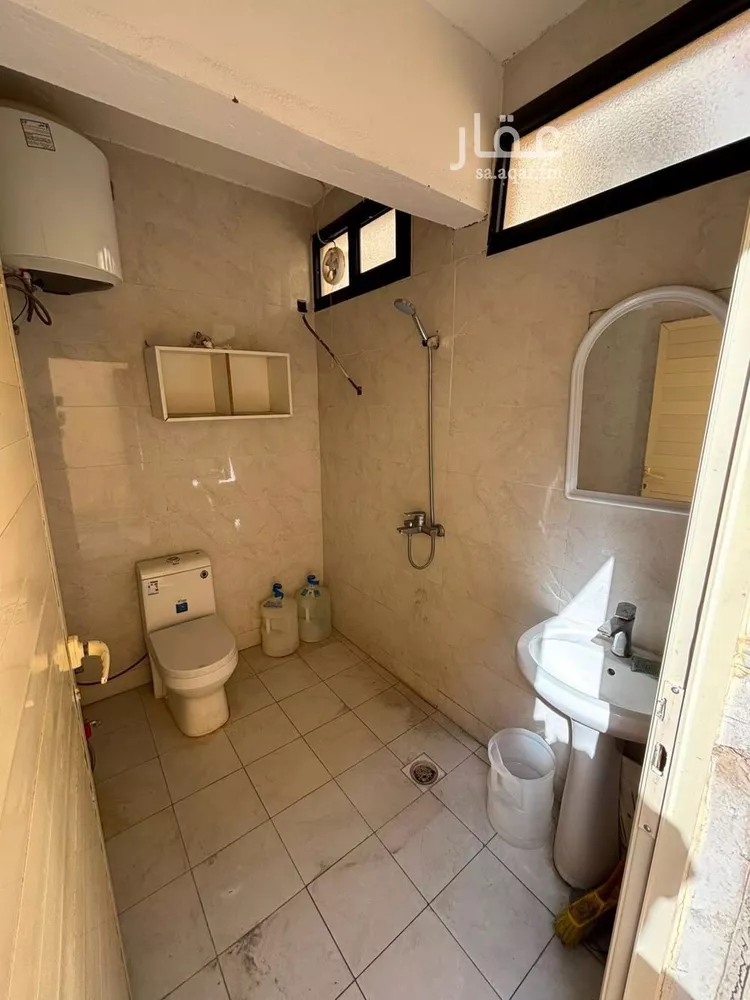 شقة للإيجار في شارع العزيزيه, حي العزيزية, مدينة الرياض, منطقة الرياض صورة 4