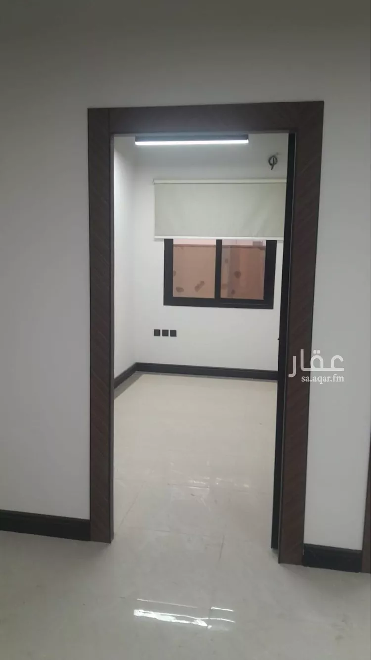 مكتب تجاري للإيجار في شارع ابي بكر الصديق الفرعي, حي الوادي, مدينة الرياض, منطقة الرياض صورة 3
