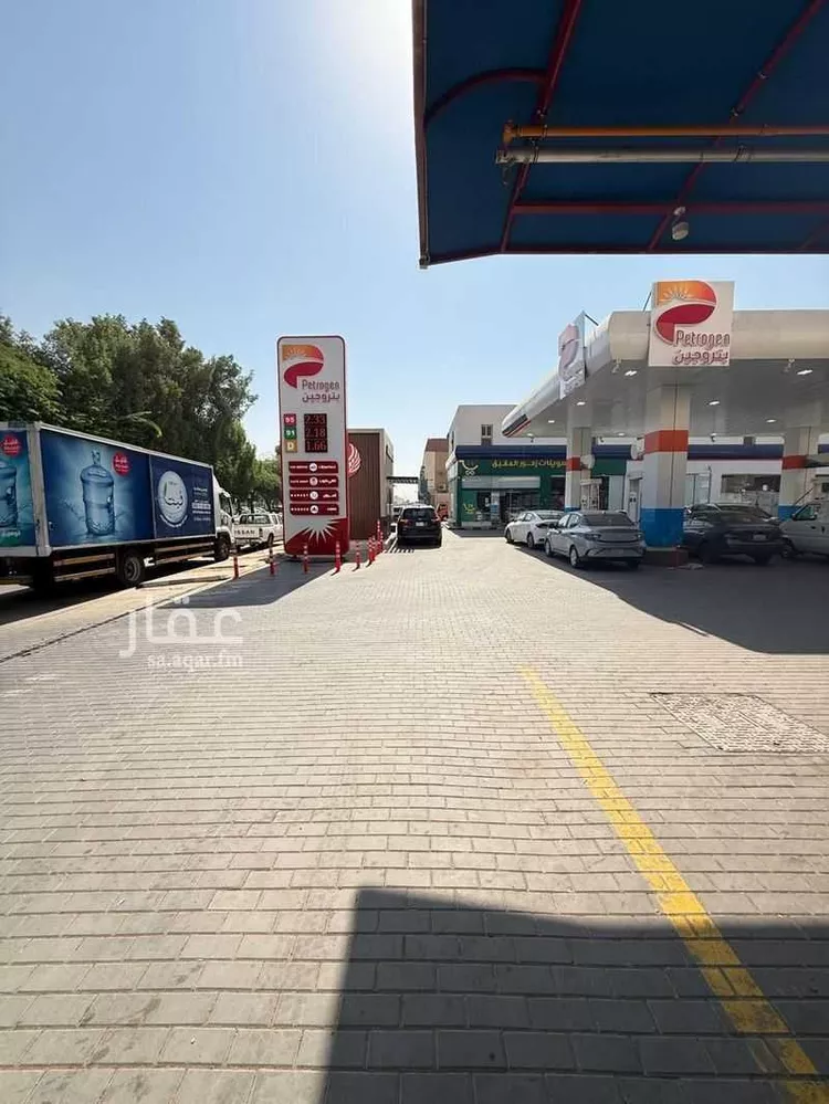 محطة للإيجار في شارع أسامة بن زيد ، حي النسيم الغربي ، الرياض ، منطقة الرياض