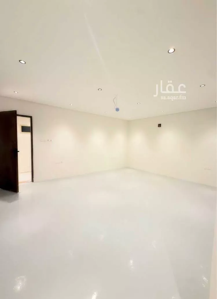 عمارة للبيع في شارع الطائف, حي ظهرة لبن, مدينة الرياض, منطقة الرياض صورة 3