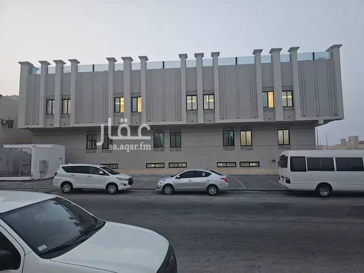 عمارة للبيع في شارع عبدالرزاق ابن همام, حي الراكة الشمالية, مدينة الدمام, المنطقة الشرقية صورة 2
