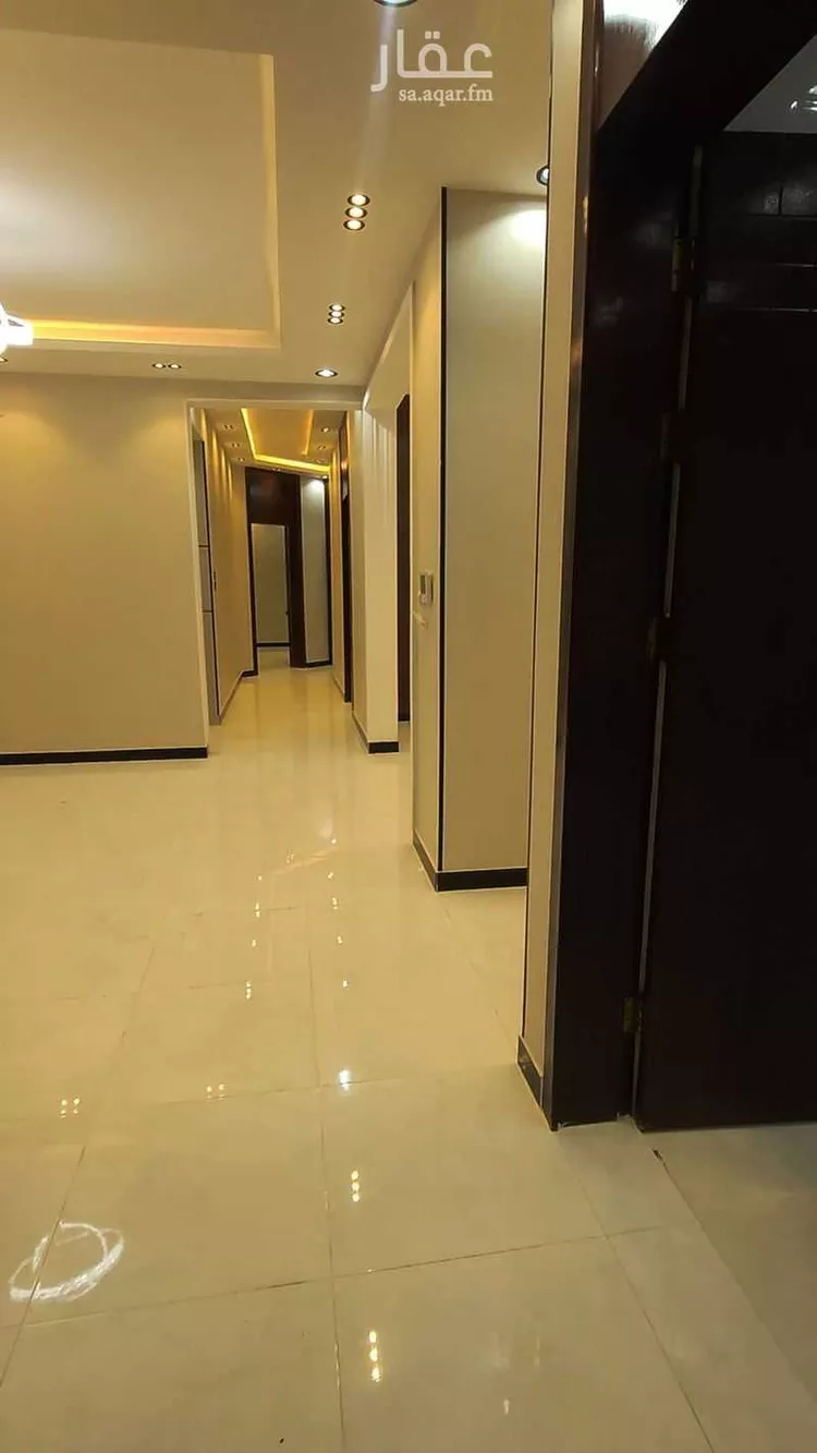 Floor for Sale in Khamis Mushait Al Moosa Subdivision 8