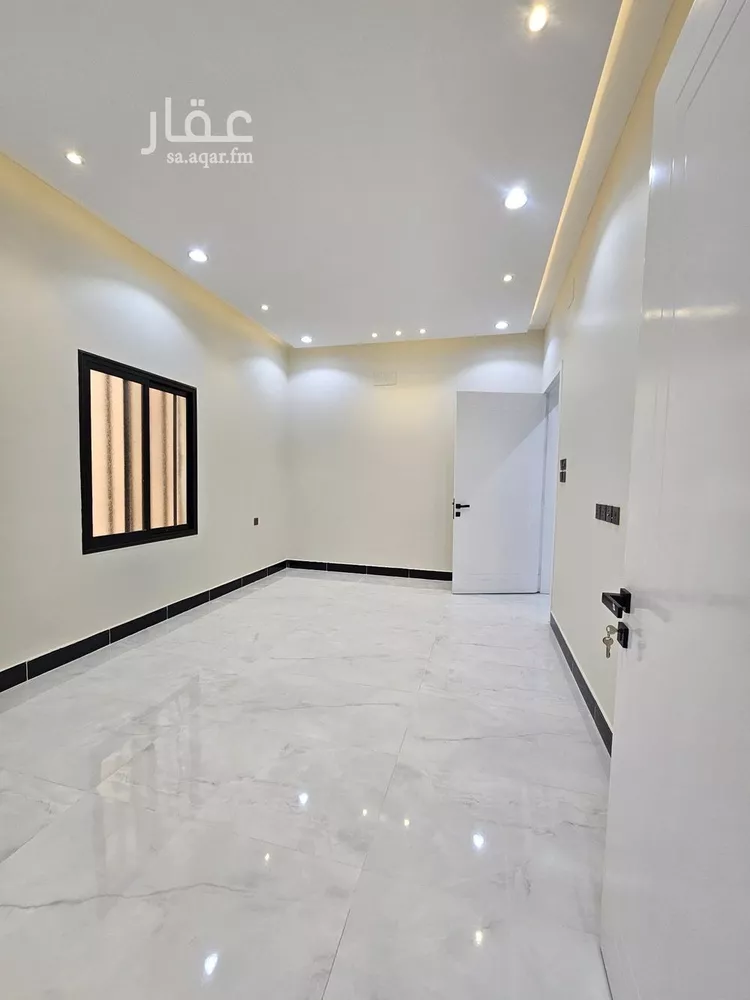 دور للبيع في شارع جندع ابن الضميل, حي الورود, مدينة خميس مشيط, منطقة عسير صورة 4