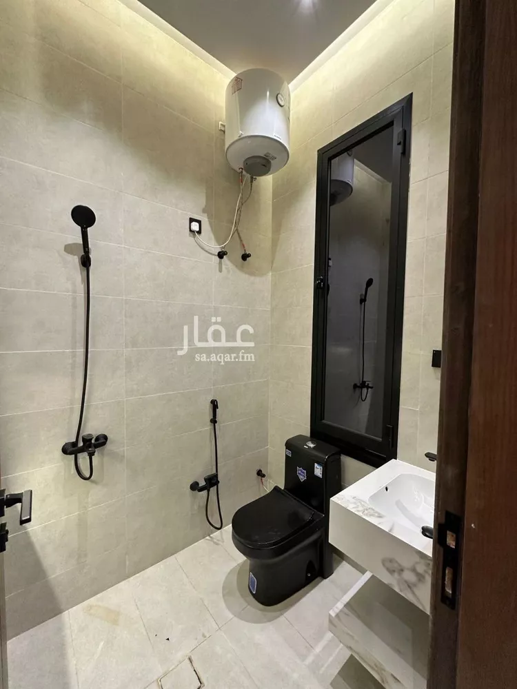 شقة للبيع في شارع الرشيد, حي الزهور, مدينة ابها, منطقة عسير صورة 3