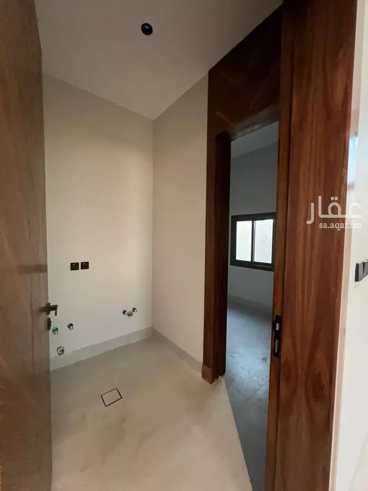 فيلا للبيع في شارع فؤاد محمد عمر توفيق, حي المهدية, مدينة الرياض, منطقة الرياض صورة 3