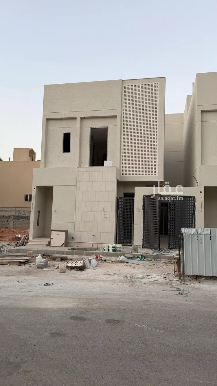 فيلا للبيع في شارع أبي نزار الصنعاني اليمني, حي المهدية, مدينة الرياض, منطقة الرياض صورة 2