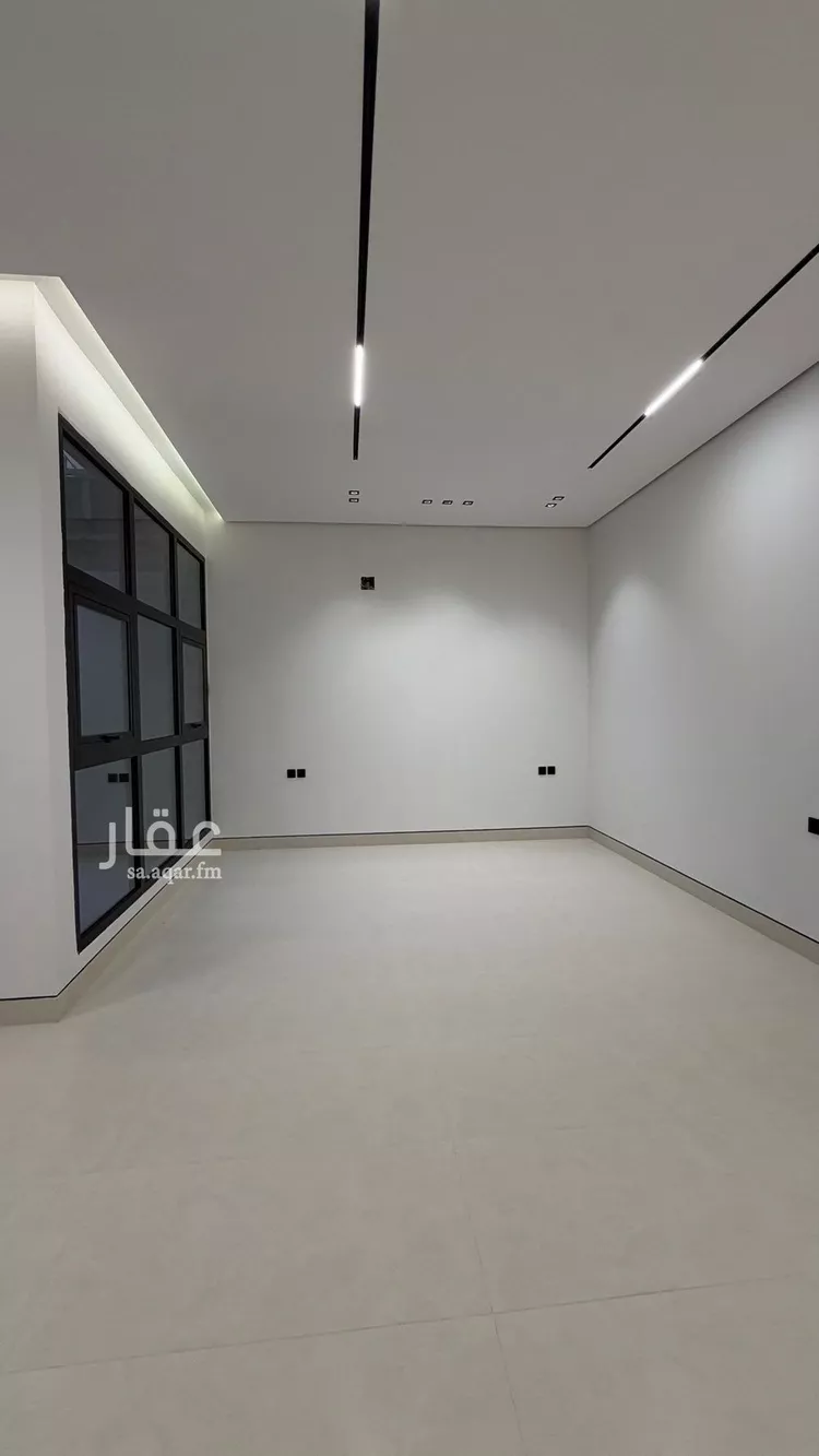 Floor for Sale in Riyadh Al Janadriyah 12