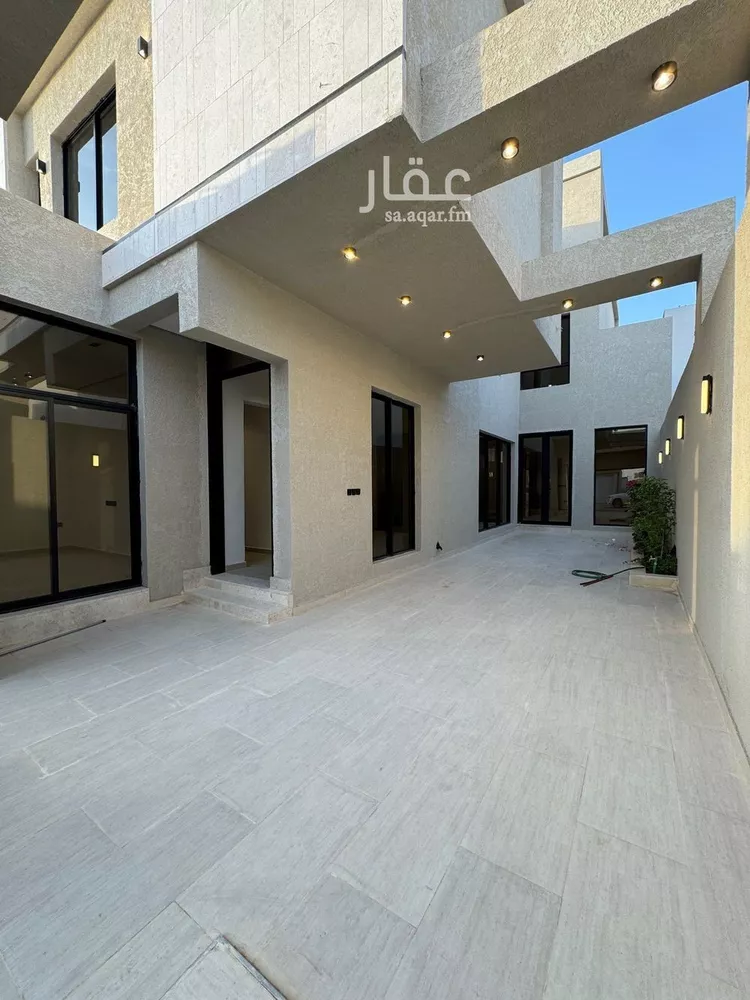فيلا للبيع في شارع محمد بن أبي بكر القيم, حي المهدية, مدينة الرياض, منطقة الرياض صورة 5