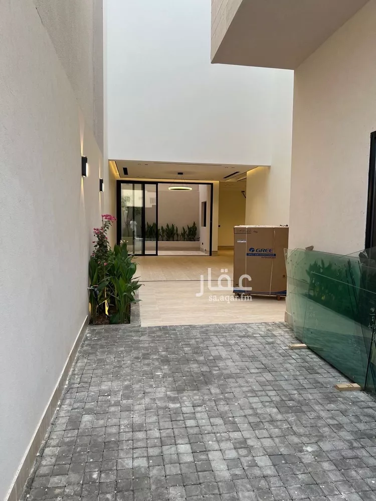فيلا للبيع في شارع فؤاد سزكين, حي المهدية, مدينة الرياض, منطقة الرياض صورة 4