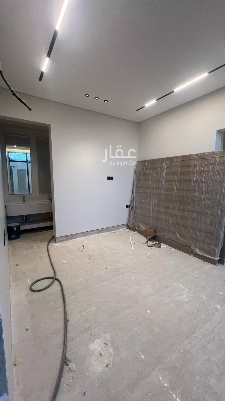 فيلا للبيع في شارع محمد بن أبي بكر القيم, حي المهدية, مدينة الرياض, منطقة الرياض صورة 4