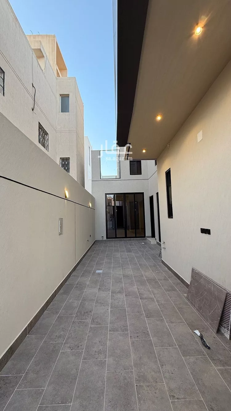 فيلا للبيع في شارع فؤاد محمد عمر توفيق, حي المهدية, مدينة الرياض, منطقة الرياض صورة 2