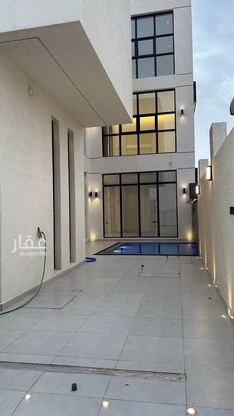 فيلا للبيع في شارع فؤاد محمد عمر توفيق, حي المهدية, مدينة الرياض, منطقة الرياض صورة 5