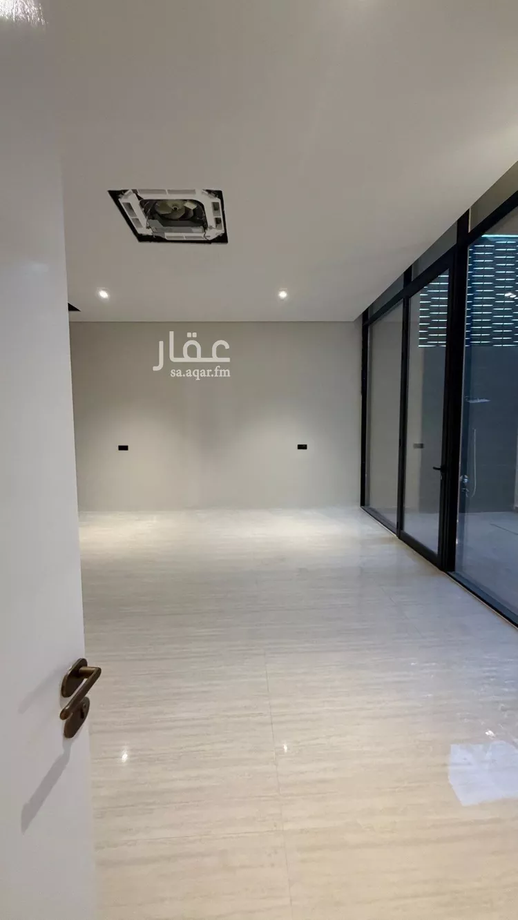 فيلا للبيع في شارع فؤاد محمد عمر توفيق, حي المهدية, مدينة الرياض, منطقة الرياض 13