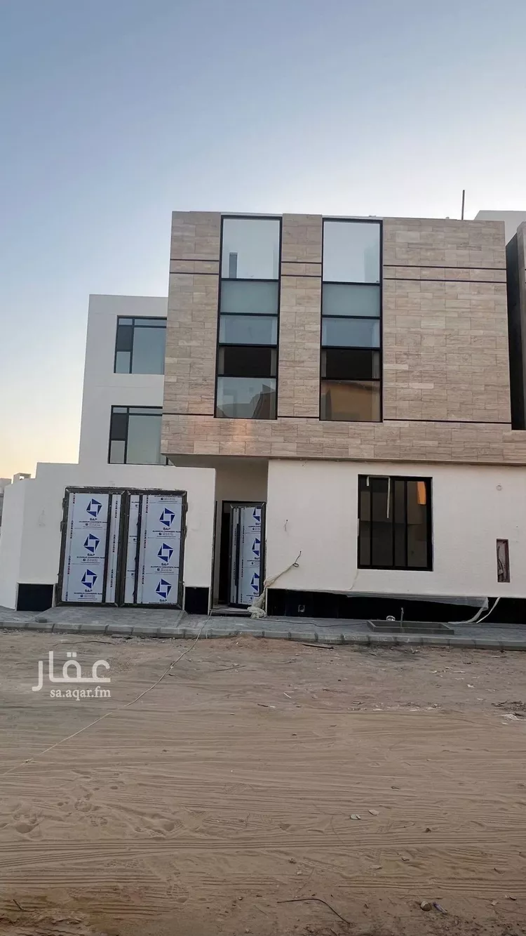 فيلا للبيع في شارع محمد بن أبي بكر القيم, حي المهدية, مدينة الرياض, منطقة الرياض صورة 4