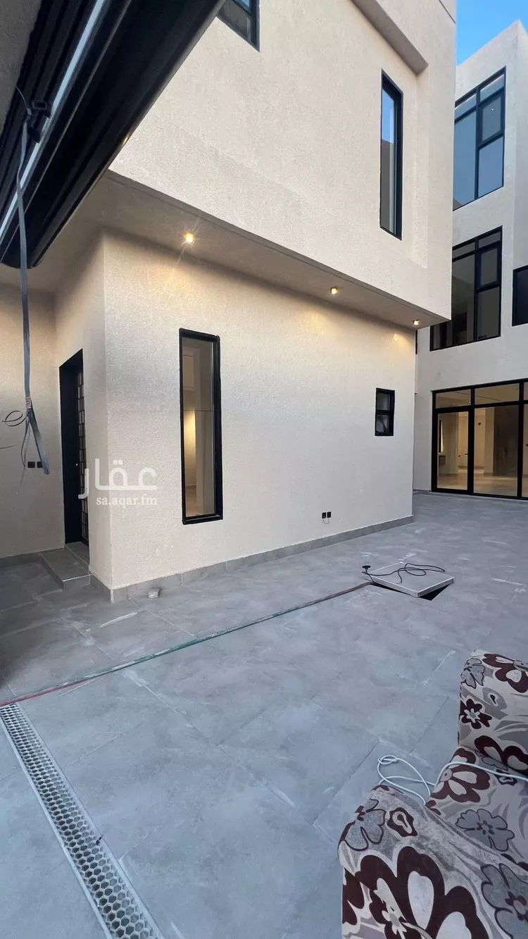 فيلا للبيع في شارع محمد بن أبي بكر القيم, حي المهدية, مدينة الرياض, منطقة الرياض صورة 5