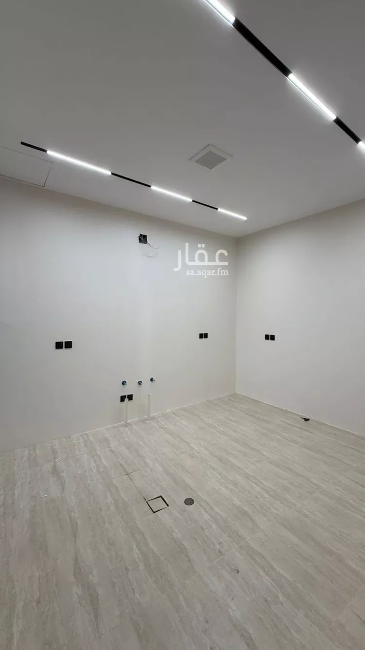 فيلا للبيع في شارع أبي زرعة الهمذاني, حي المهدية, مدينة الرياض, منطقة الرياض صورة 2