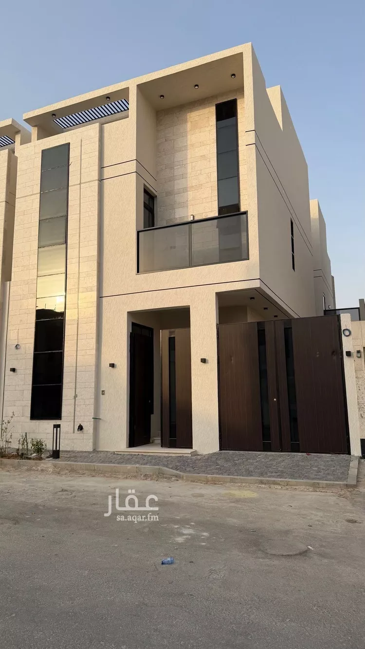 فيلا للبيع في شارع فؤاد محمد عمر توفيق, حي المهدية, مدينة الرياض, منطقة الرياض صورة 3