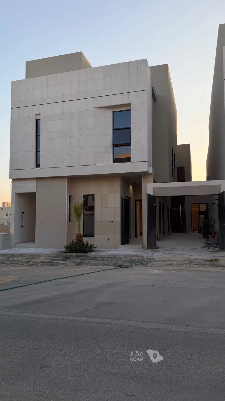فيلا للبيع في شارع عبدالقادر بن عبدالوارث, حي المهدية, مدينة الرياض, منطقة الرياض 3