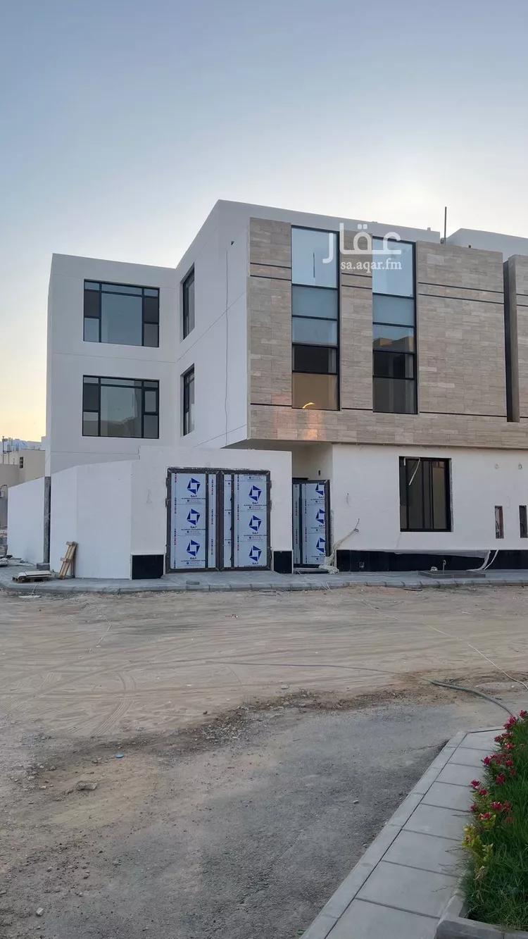 فيلا للبيع في شارع محمد بن أبي بكر القيم, حي المهدية, مدينة الرياض, منطقة الرياض صورة 2