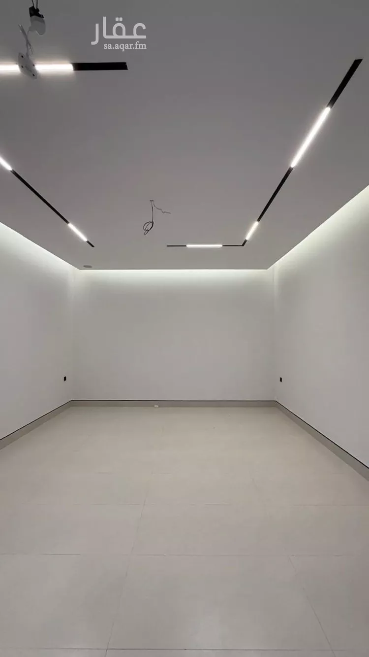 فيلا للبيع في شارع فؤاد محمد عمر توفيق, حي المهدية, مدينة الرياض, منطقة الرياض صورة 5