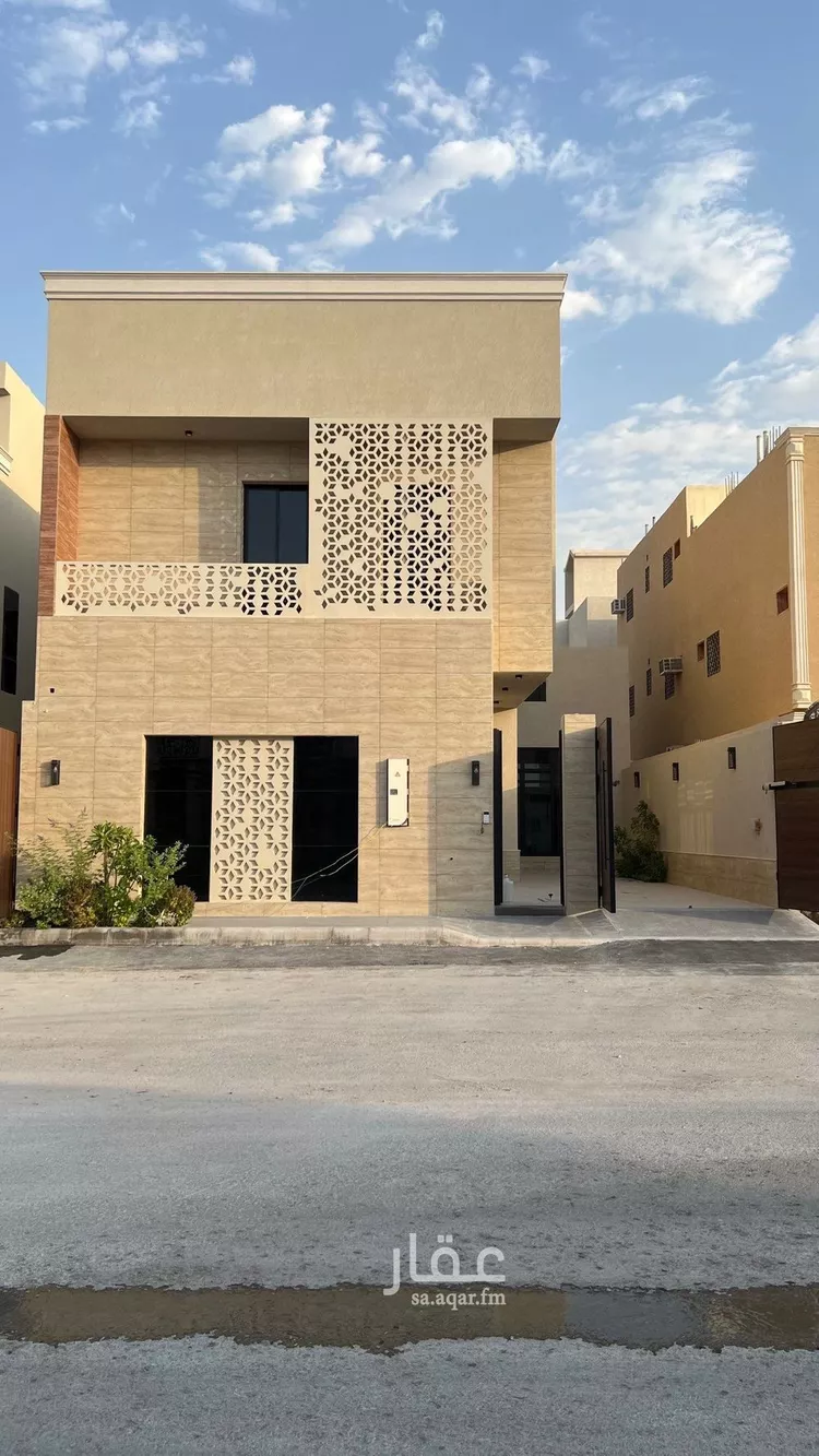 فيلا للبيع في شارع محمد بن أبي بكر القيم, حي المهدية, مدينة الرياض, منطقة الرياض صورة 3