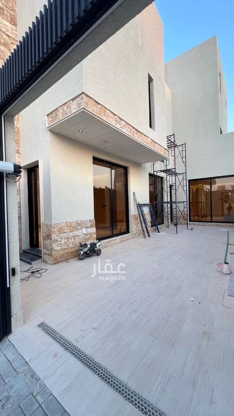 فيلا للبيع في شارع عبدالله النحوي, حي المهدية, مدينة الرياض, منطقة الرياض صورة 5