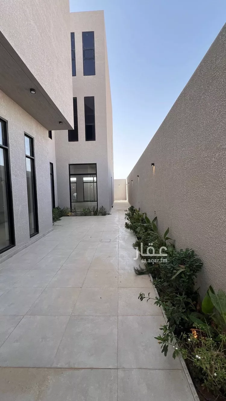 Villa for Sale in Riyadh Al Mahdiyah صورة 3